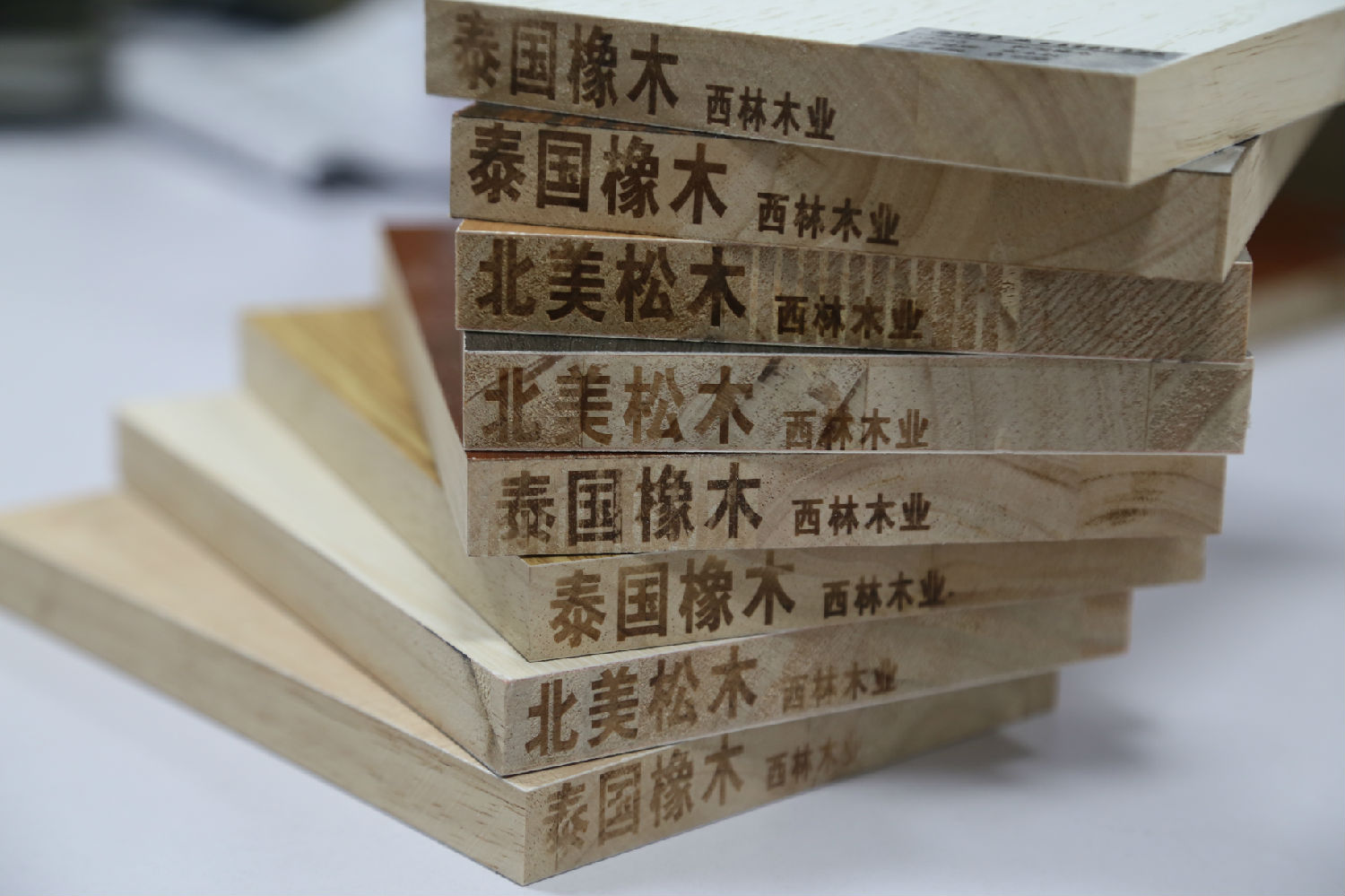 全屋定制家具,你選擇的是哪種環保板材呢
